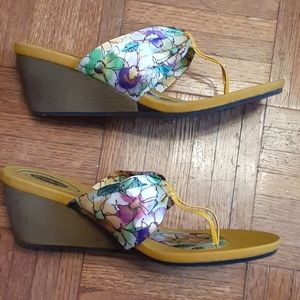New Dr Scholl's 8M Cinch Floral Wedge Sandals